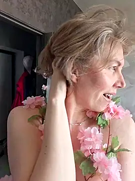 stellahere8n Live XXX chat