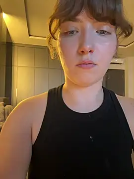 Nura_n_Sarah 在線直播表演