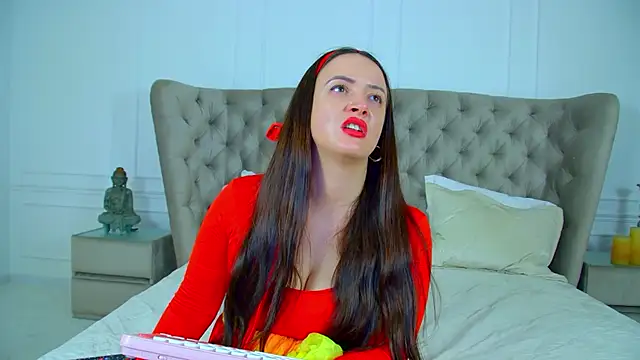 Czat XXX na żywo – ElinaBellucci