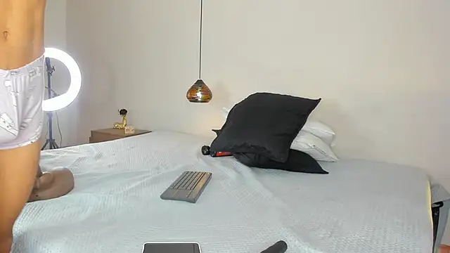 REINA_ADAHARAn Webbikameraesitys