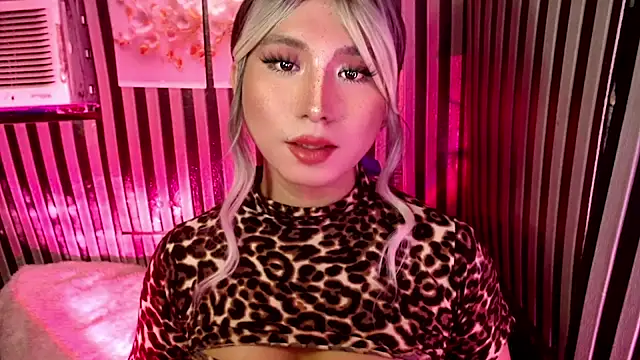 Show modela HoresCOCKLUCY na web-kameri