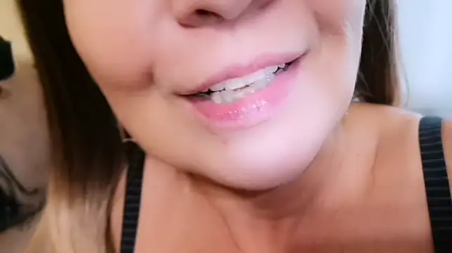 LadyAndTransy's Live XXX Chat