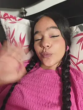 SweetFortuner's Live XXX Chat