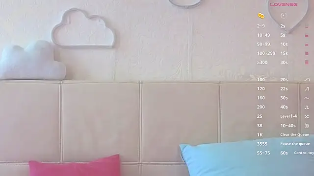 Chat +18 de MoonliteDiva ao vivo