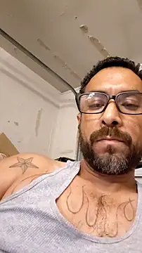 Forbidden_daddy webkamerás műsora