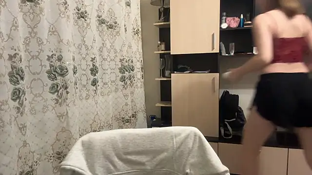 AquilineOrites' Live XXX Chat