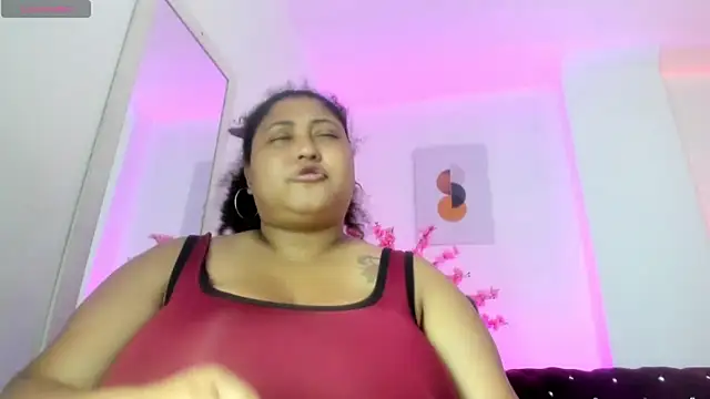 Czat XXX na żywo – Ayliinn_