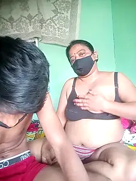 Group_Of_Lust Show in webcam