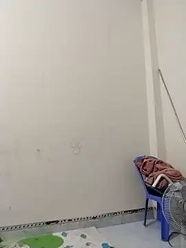 Moubie1 live XXX chat