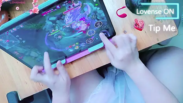 AngelwithEcup's Live XXX Chat