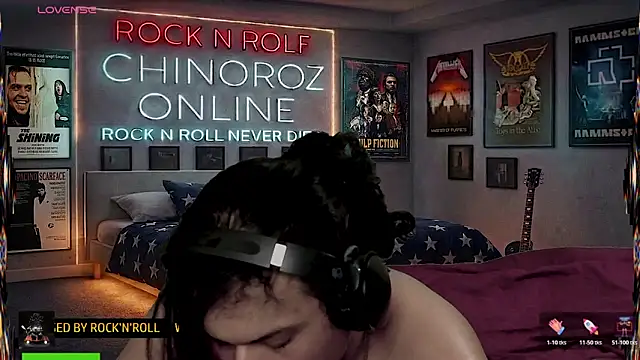 chino_roz Show in webcam
