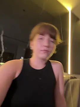 Nura_n_Sarahのウェブカメラショー