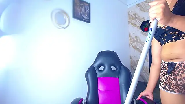 Lis__Shepard élő XXX-chatje