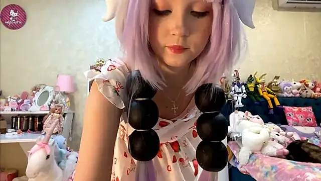 AlisaHoshiCos' Live XXX Chat