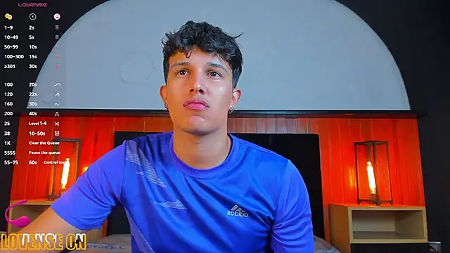 Leo_Savage_ 网络视讯表演