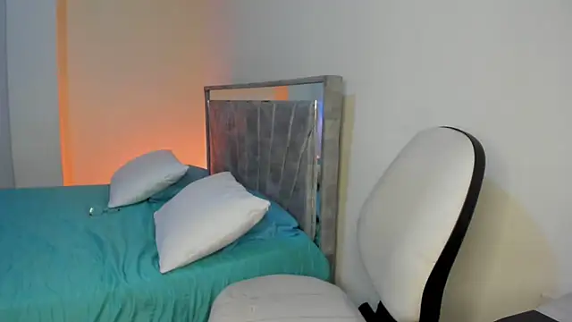 Leticia_goddes' Live XXX Chat