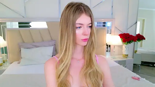 MeganMour's Live XXX Chat