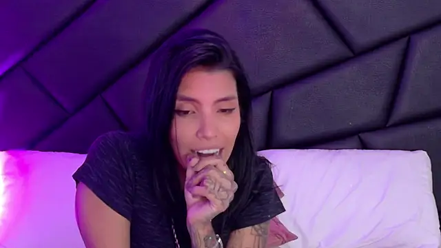 DeuxGold live XXX chat