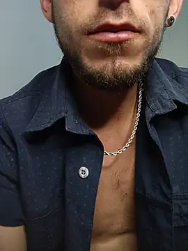 Meliodas97xxx Chat XXX in diretta