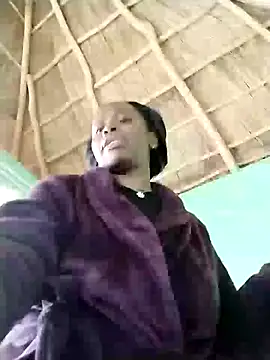 QUEENZAZA's Live XXX Chat