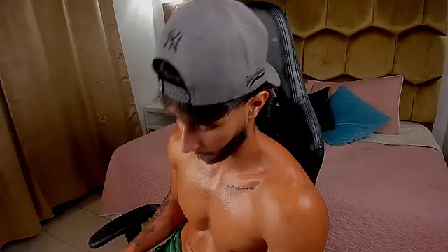 Emmet_CollinsJS webcam show