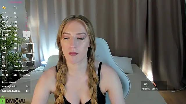 Stacy_River Chat XXX in diretta