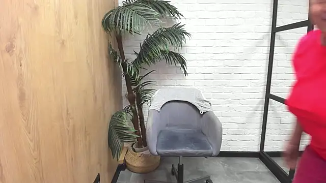 LindaPassionate's Live XXX Chat