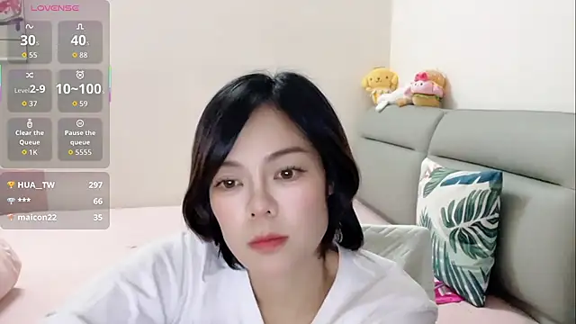 Linda-LL Adlı Modelin Canlı XXX Sohbeti