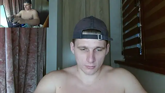 Poliglotjoe1's Live XXX Chat