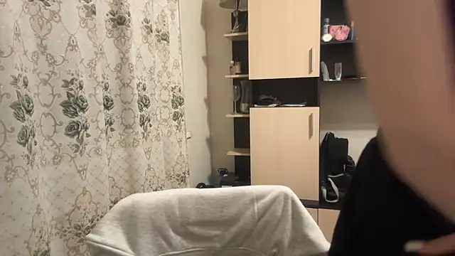 AquilineOrites live XXX chat