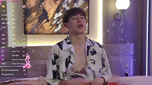 Vinsant_X লাইভ XXX চ্যাট