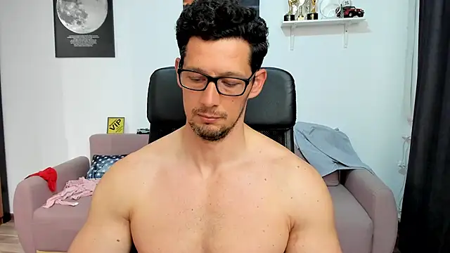 BrutusK08 Live XXX Chat