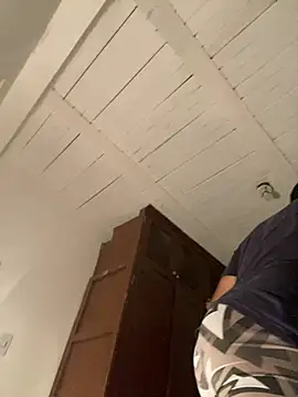 Jota_Alejand Show in webcam