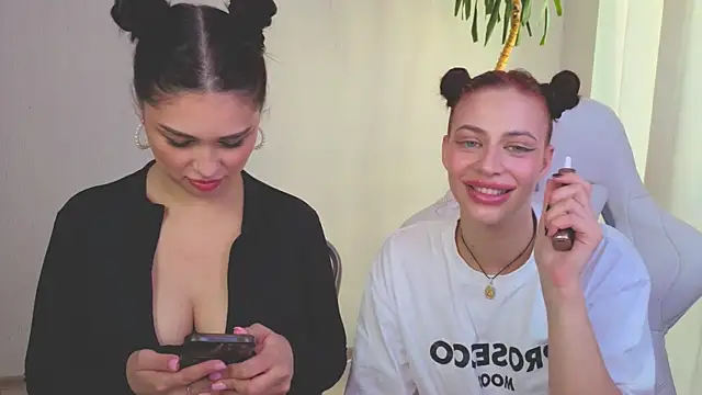 Show Webcam de Sofia_Plump