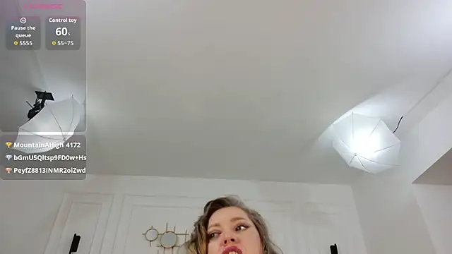 XXX chat uživo modela IrisLayne