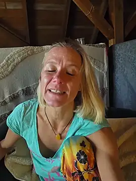 yola181: онлайн-секс-чат