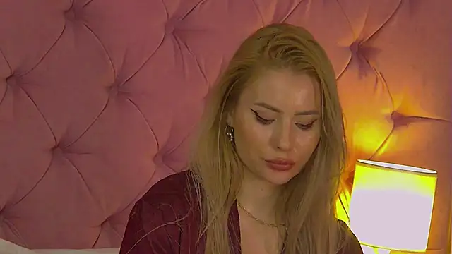 MisshaNight Live XXX-chat