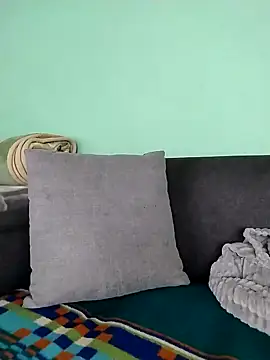 QUEENZAZA: απευθείας συνομιλία ΧΧΧ