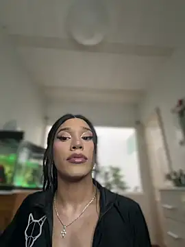 Онлайн чат XXX Emaa-