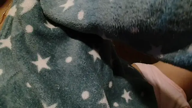 MINI_Petite Adlı Modelin Canlı XXX Sohbeti