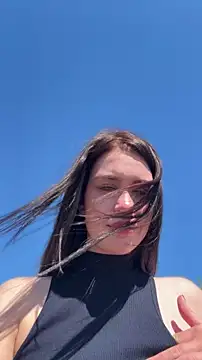 دردشة KikiWatson الجنسية المباشرة