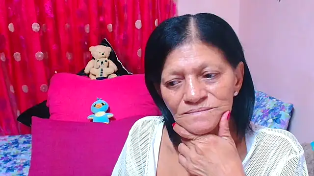 Chat XXX en directo de SLUTTYROXY