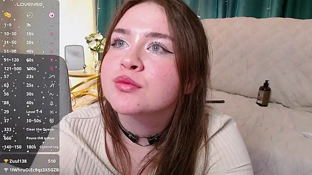 Charming_huntress' Live XXX Chat