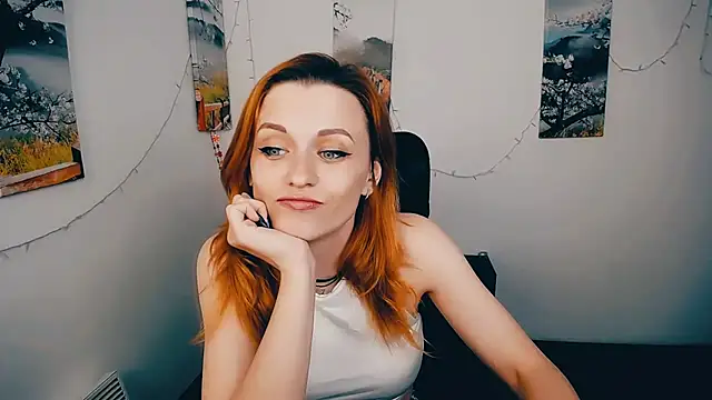 PeppyMia: онлайн-секс-чат