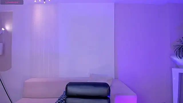 BellaConnorX Chat XXX in diretta