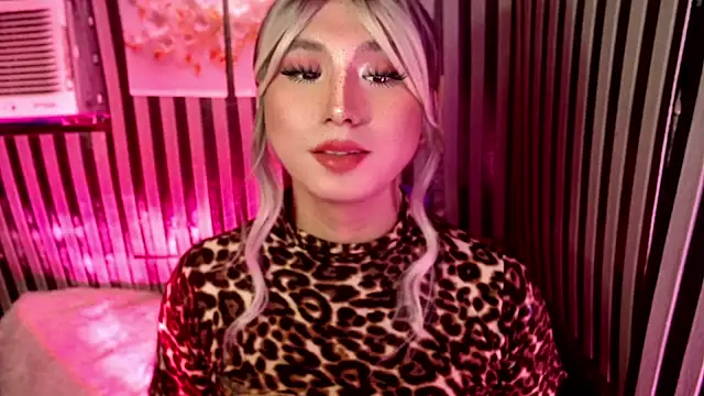 HoresCOCKLUCY 在線直播表演