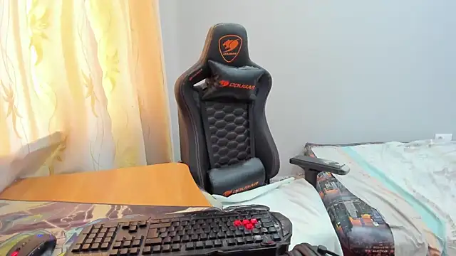 Webkamerová show iliaskrislove