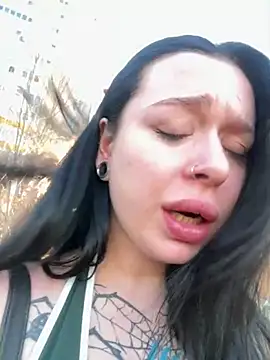 AlishaOfThorns 라이브 XXX 채팅