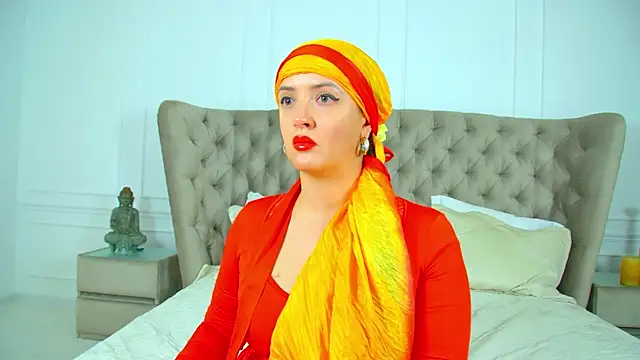 Онлайн чат XXX ElinaBellucci