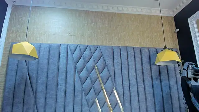 Chat +18 de CloheBell ao vivo